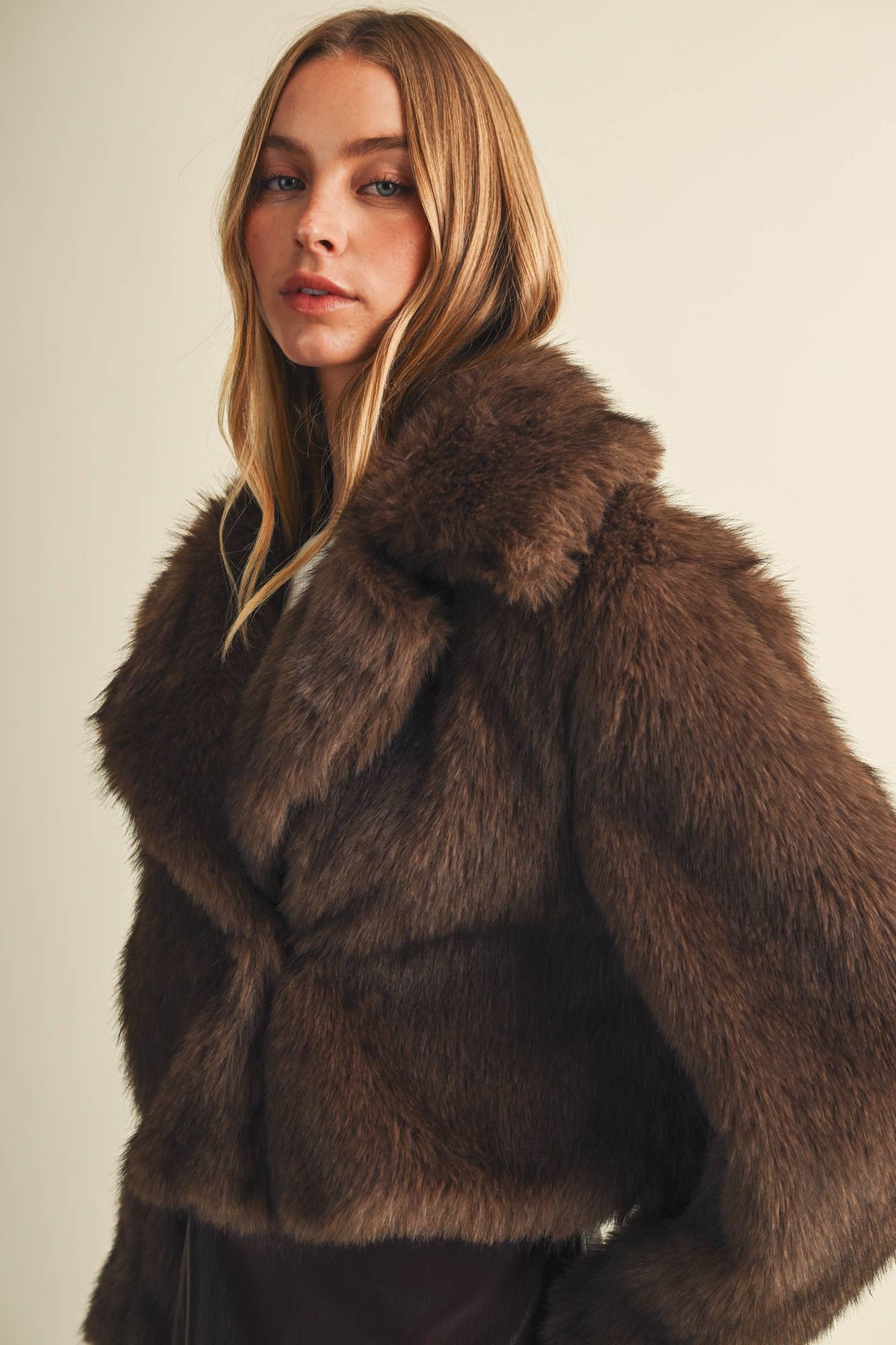Wide Notched Lapel Faux Fur Jacket