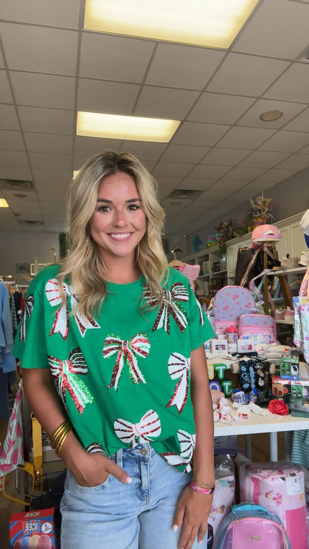 Bowtiful Holiday Tee