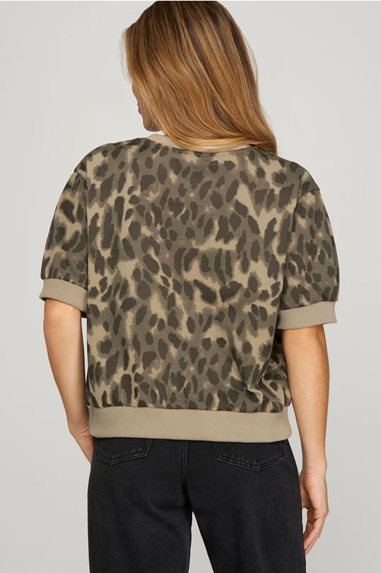 Round Neck Leopard Top