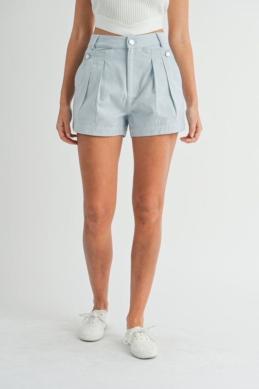 Pleat Pocket Detail Shorts