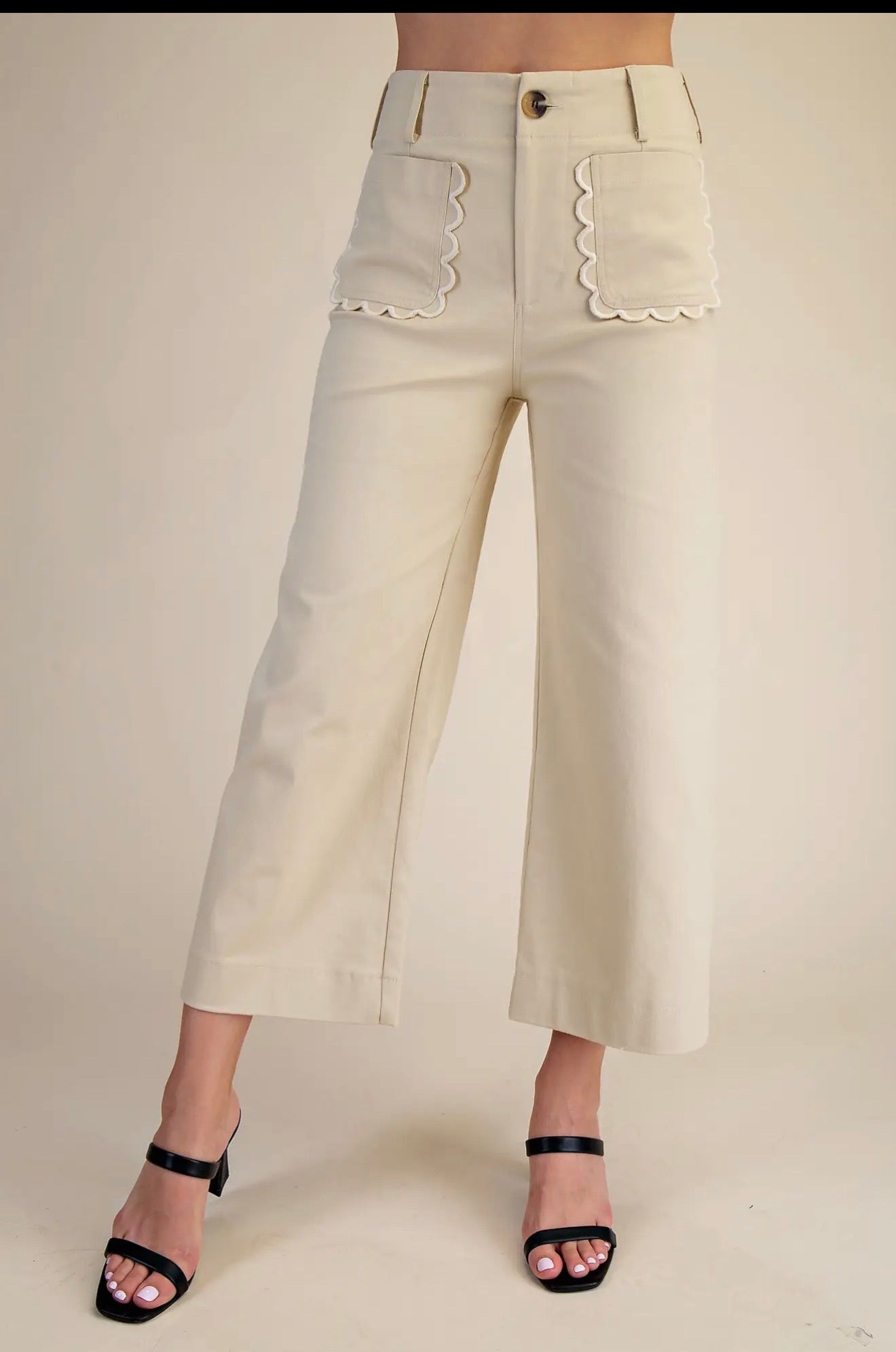 Crop Scalloped Pant
