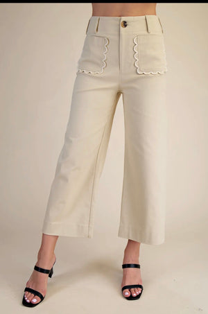 Crop Scalloped Pant