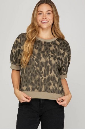Round Neck Leopard Top
