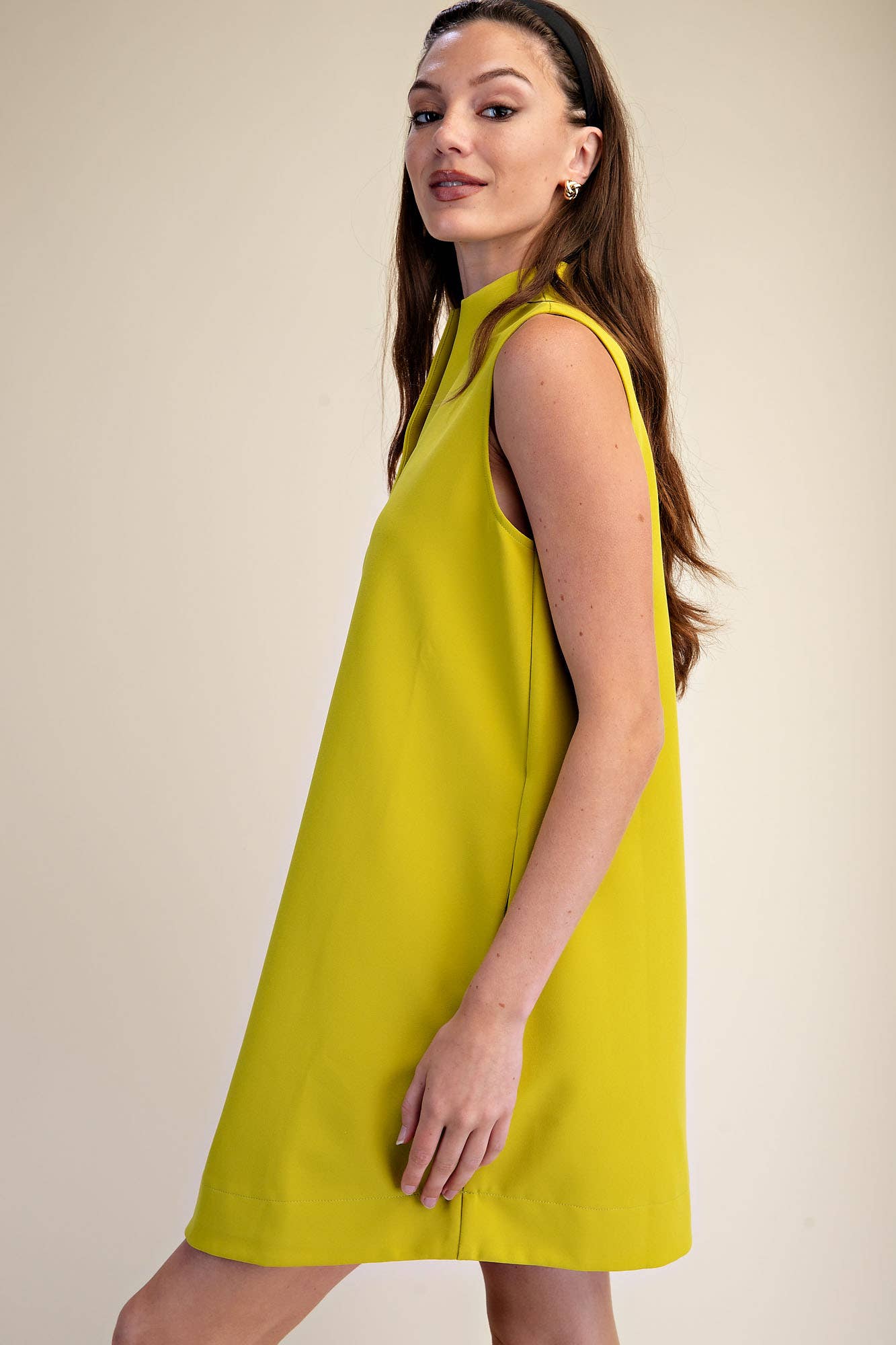 Stand Collar Slit V-Neck Sleeveless Dress (June Pre-Order)
