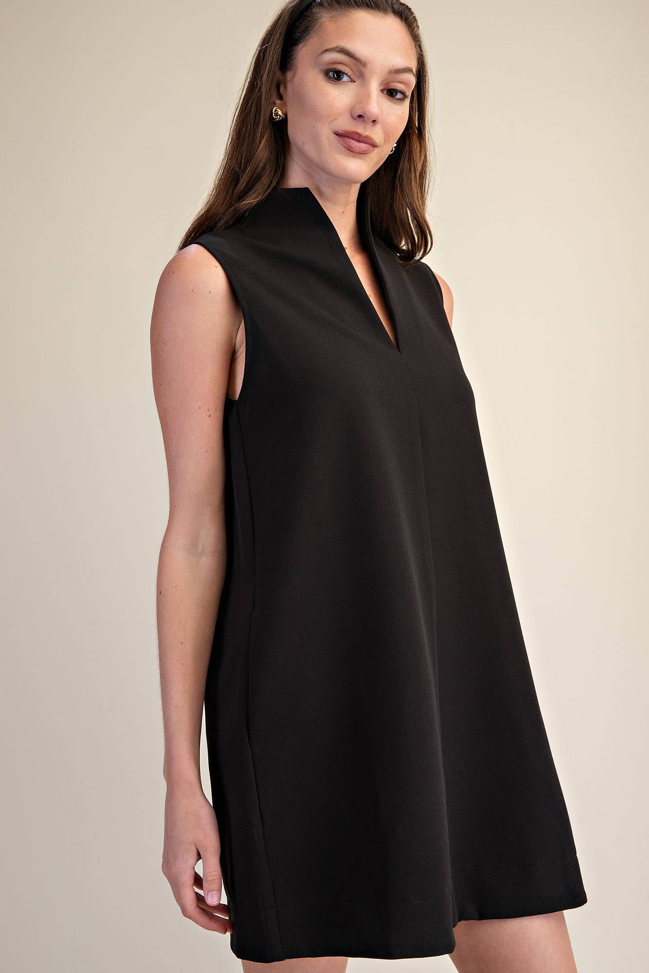 Stand Collar Slit V-Neck Sleeveless Dress (June Pre-Order)